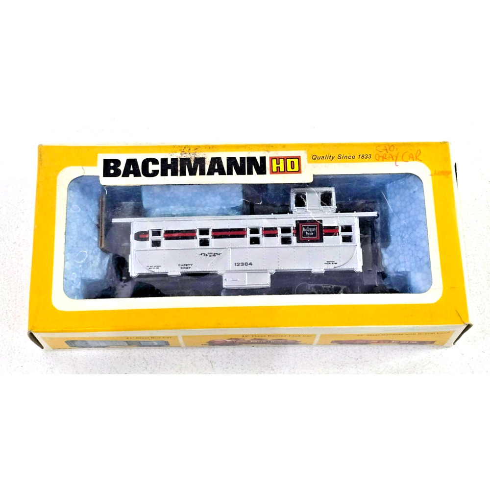 Bachmann HO Scale Burlington 0984 Caboose Train Car